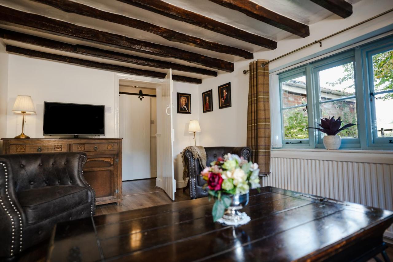 Hovell Hall Country Bed And Breakfast Norwich Dış mekan fotoğraf
